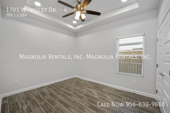 Building Photo - 1701 W Violet Dr