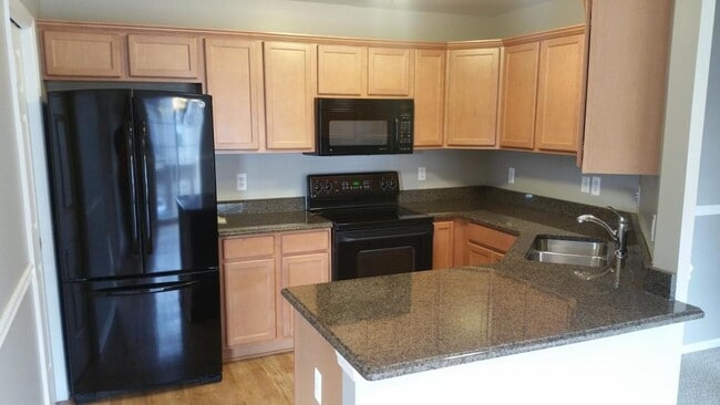 Building Photo - 4041 Cornerstone Dr