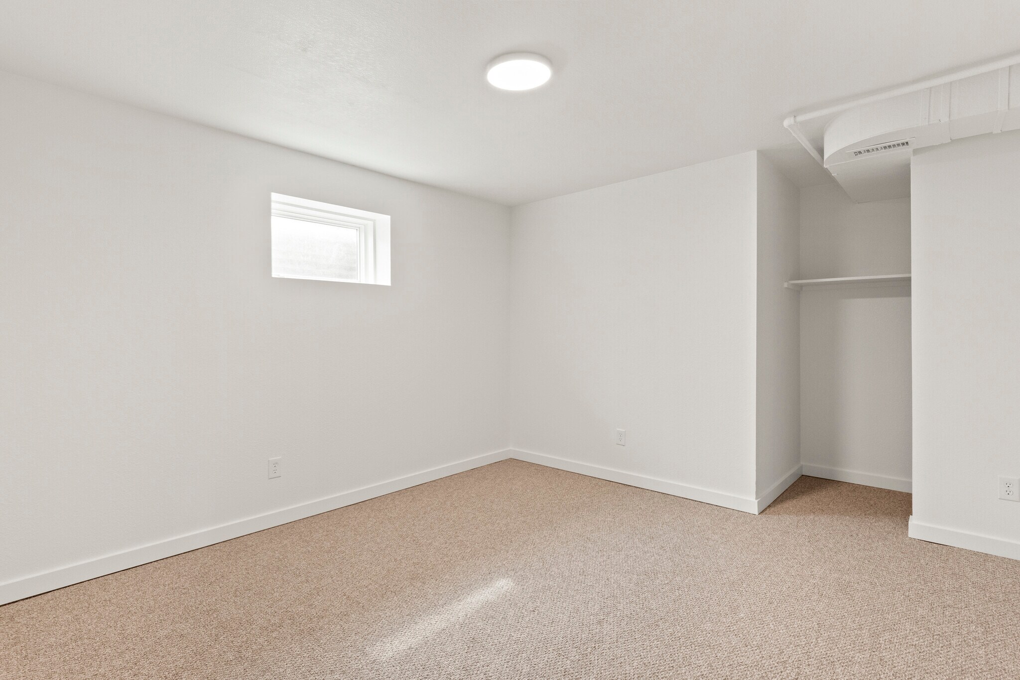 Building Photo - 5704 W Garden Springs Rd