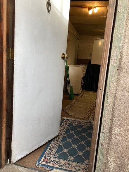 Building Photo - 764 Lenore Ln