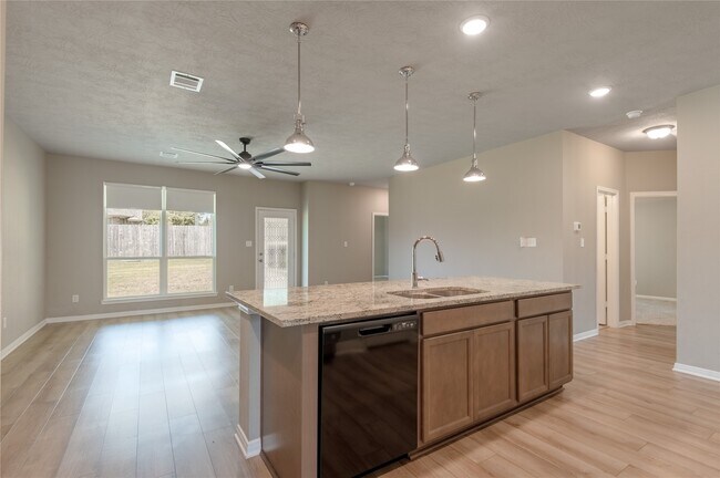 Building Photo - 3722 Sage Ln