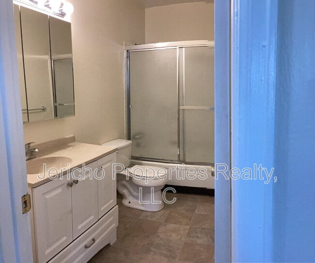 Primary Photo - 4729 Routt St