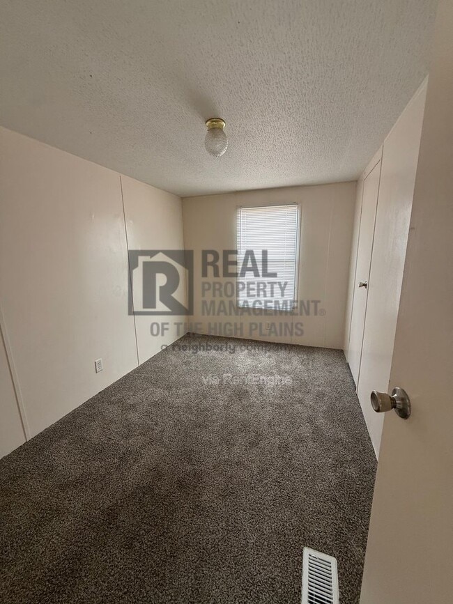 Building Photo - 8230 Upton Rd