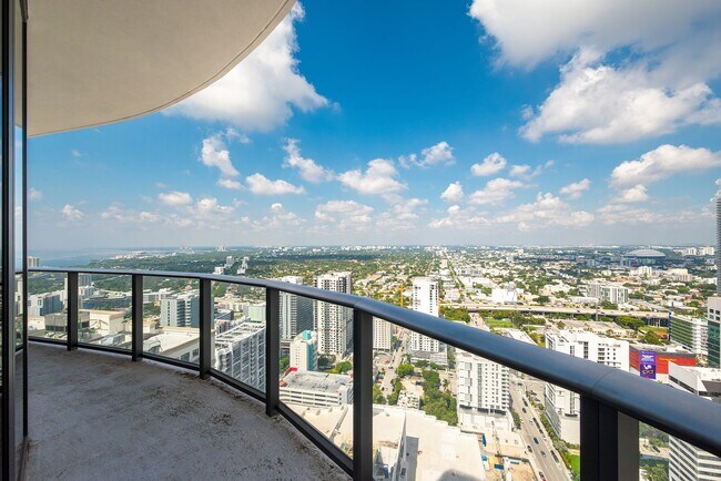 Building Photo - Remarks:	Enjoy stunning Skyline and Bay views from the wraparound balcony of this furnished 2-bed...
