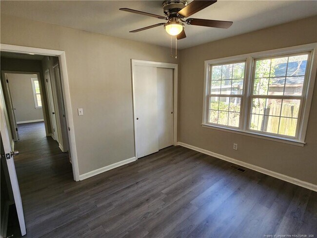 Building Photo - 1108 Norwood St