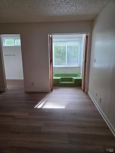 Building Photo - 764 Pope Dr