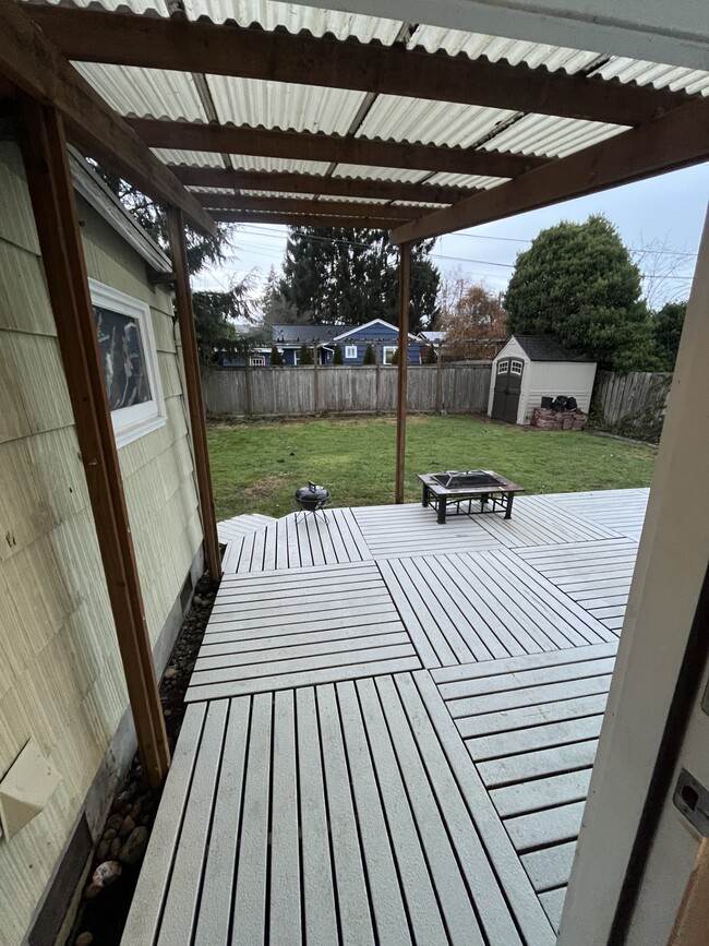 Building Photo - 9339 31st Pl SW