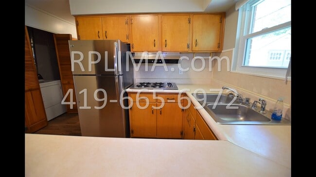 Building Photo - 1706 Latham Ave