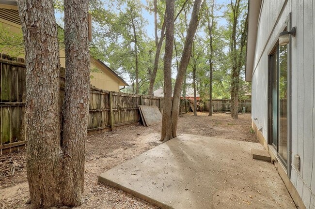 Building Photo - 12202 Dundee Dr