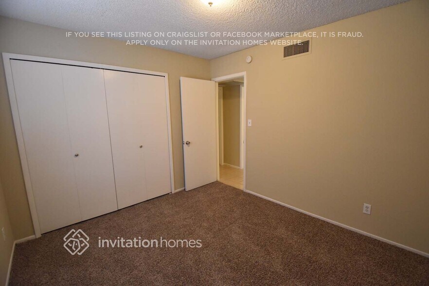 Building Photo - 3017 N 86th Ave