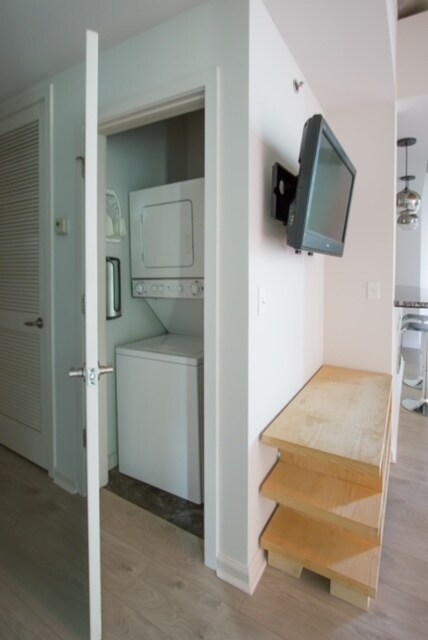 Building Photo - 415 Church St