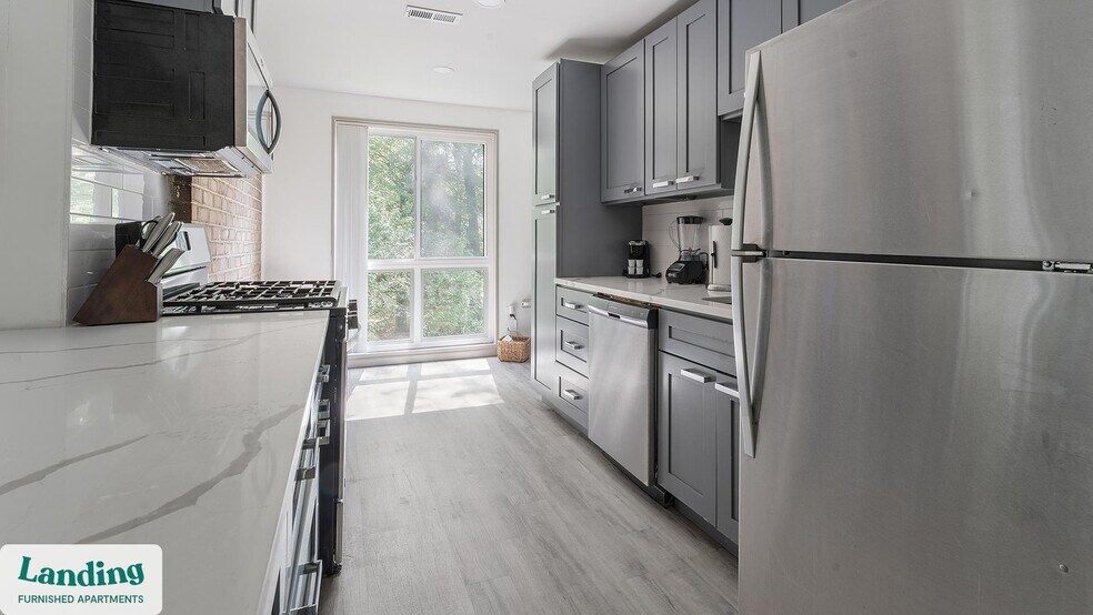 Building Photo - 6220 Springhill Dr