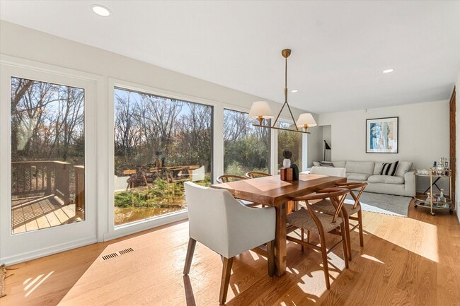 Building Photo - 3936 Holden Dr