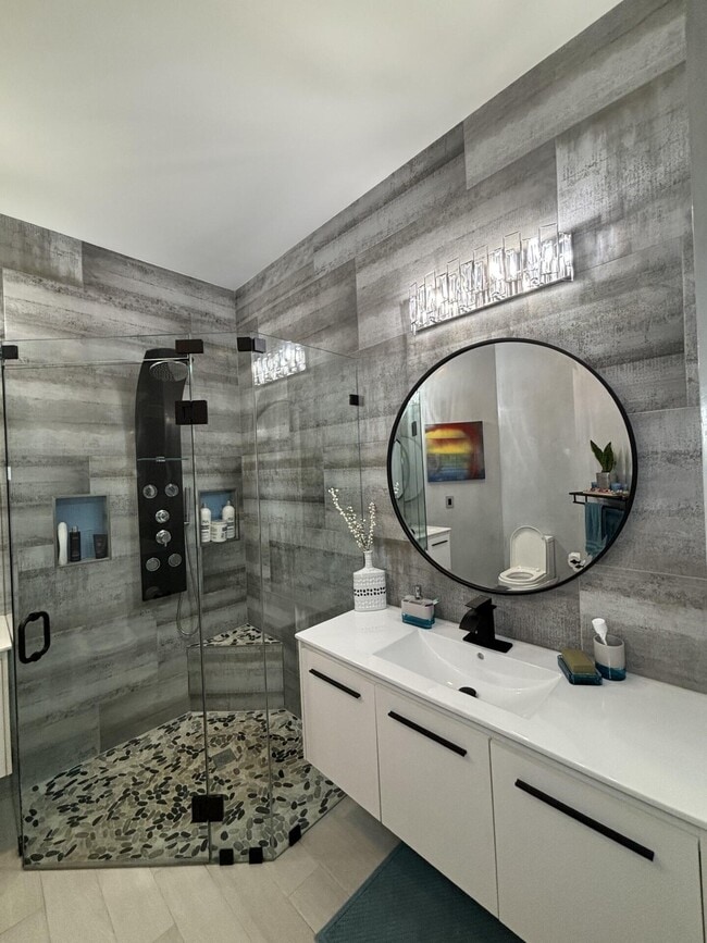 Building Photo - 10491 SW Academic Way