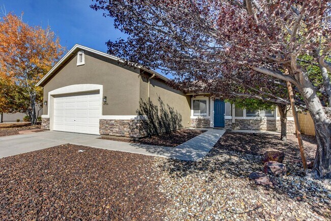 Building Photo - Beautiful Home for Rent in Granville!