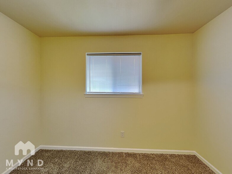 Building Photo - 4809 Cedar St