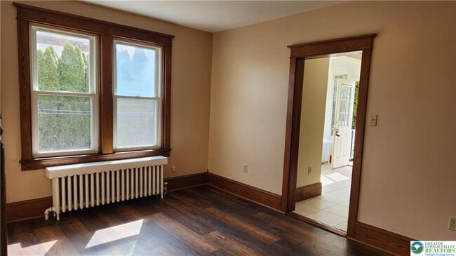 Building Photo - 4631 Lehigh Dr