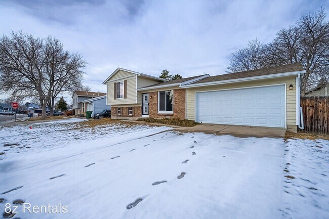 Building Photo - 3 br, 1.5 bath House - 10011 Clay Street