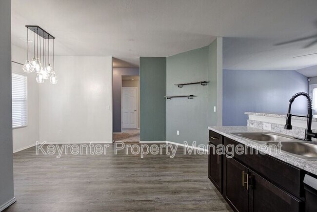 Building Photo - 10376 Cadens Trl