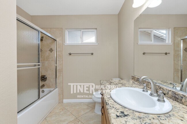 Building Photo - 8052 Phoebe Way