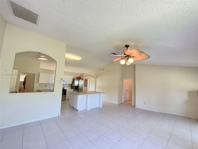 Building Photo - 5338 NW South Crisona Cir