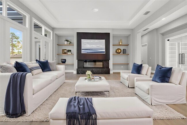 Building Photo - 16130 Pendio Dr