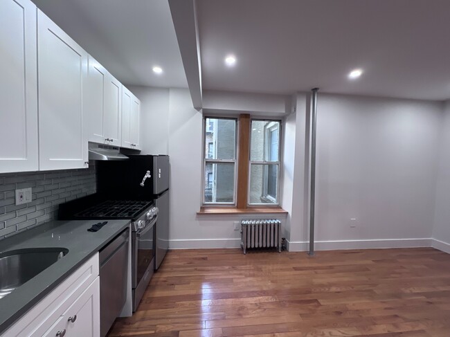 Floorplan - 175 Pinehurst Avenue