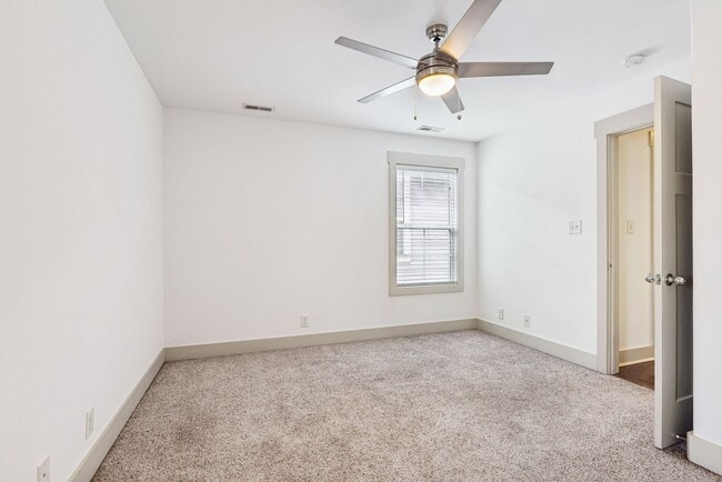 Building Photo - Single-family home for rent in The Nations
