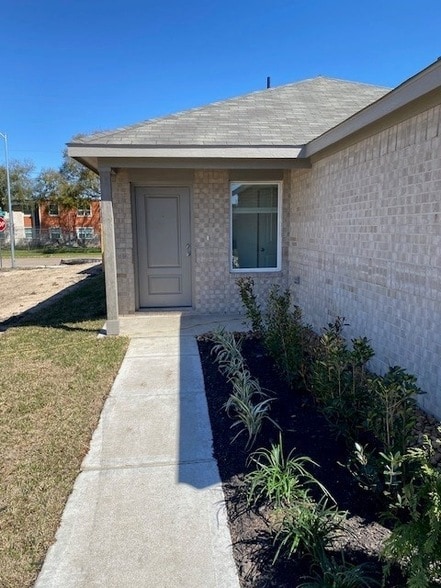 Building Photo - 11909 Bat Sheva Ln