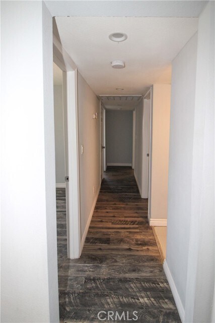 Building Photo - 660 Elm Dr