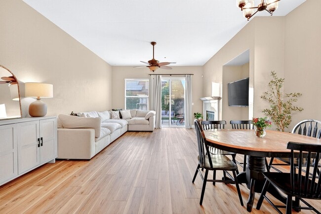 Building Photo - 107 Panorama Way