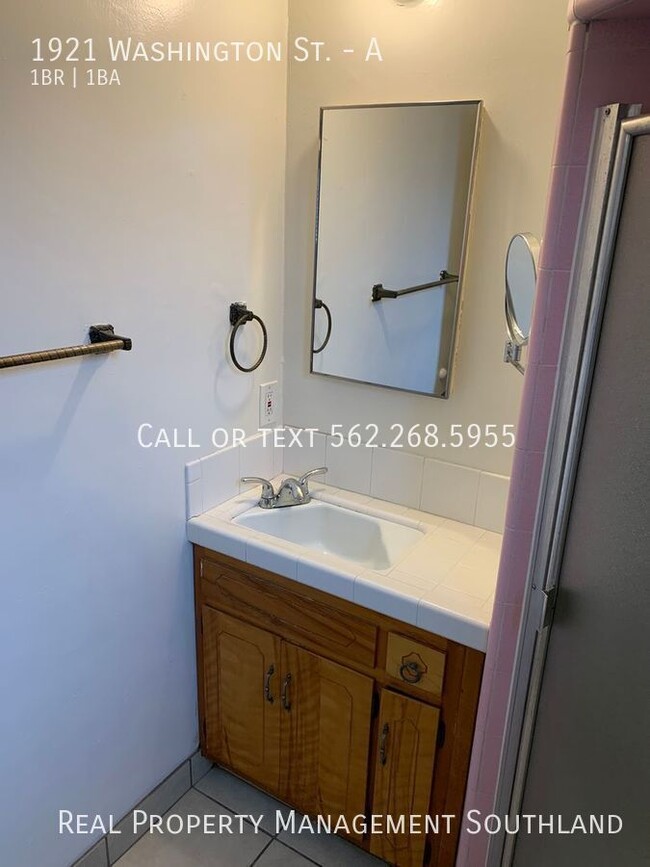 Building Photo - 1 Bed/ 1 Bath Apartment in Long Beach For ...