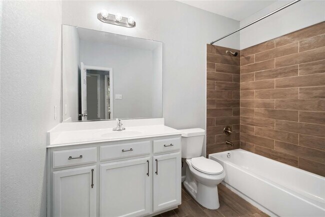 Building Photo - 5105 Southwind St