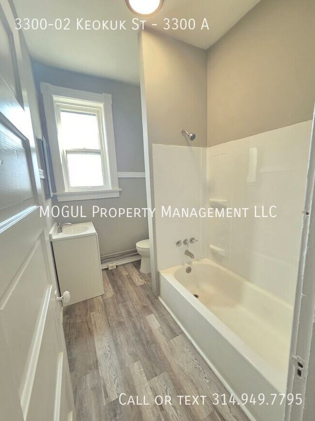 Building Photo - 3300 Keokuk St