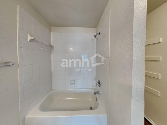 Building Photo - 9213 Whistlewood Dr