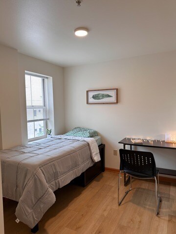 Bedroom-Model Unit - Varsity Campus Apartments