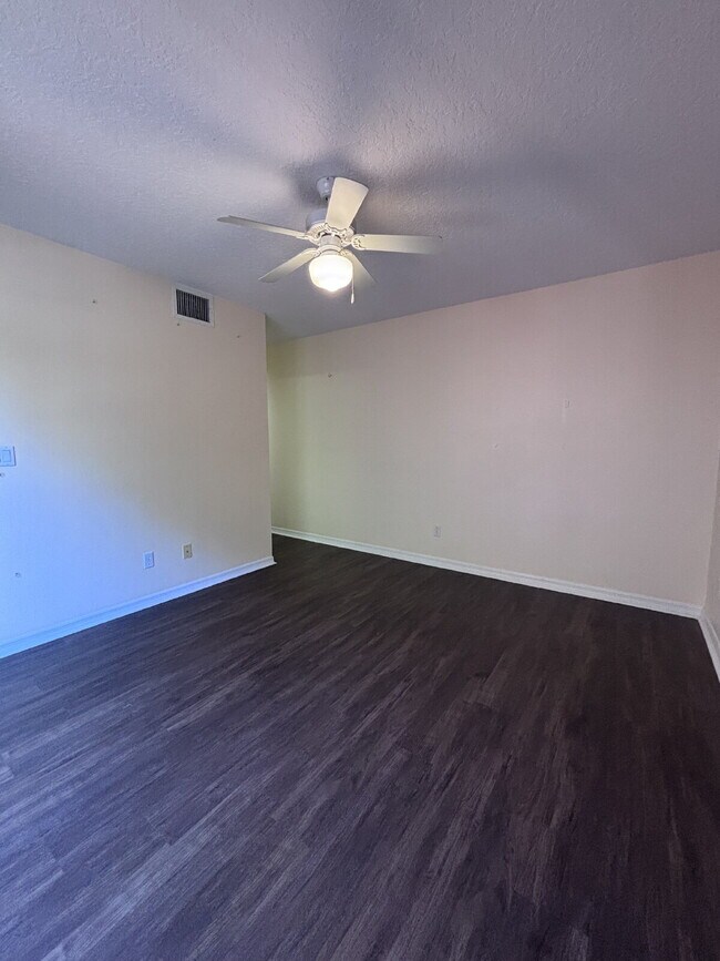 Building Photo - 54A Piney Branch Way Patio Townhome