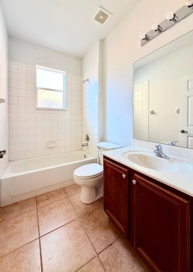 Building Photo - 888 Quartz Terrace