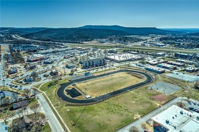 Building Photo - 1935 W Stone St