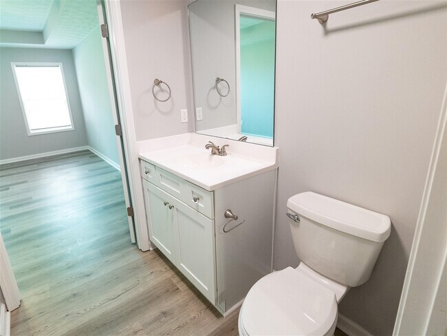 Building Photo - 675 Denver Cir