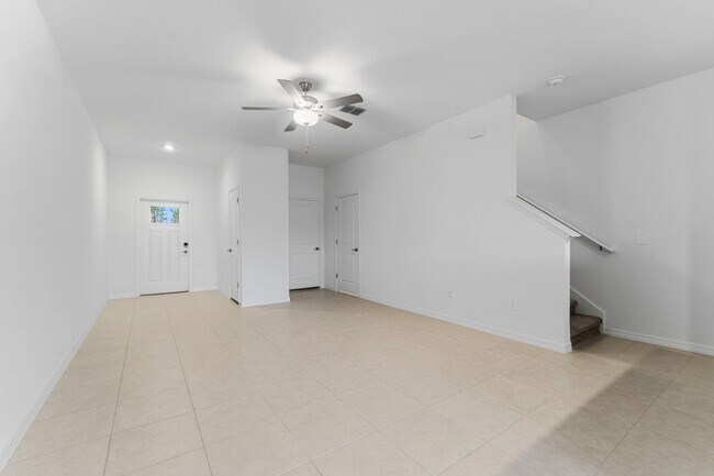 Building Photo - Luxury 3 BR + LOFT/2.5BA/1 Car Garage Luxury Townhome in the highly desirable GATED community of ...