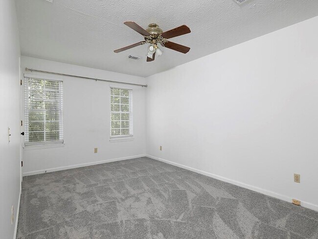 Building Photo - 2163 Heritage Trace Dr