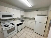 Building Photo - 7440 Miami Lakes Dr