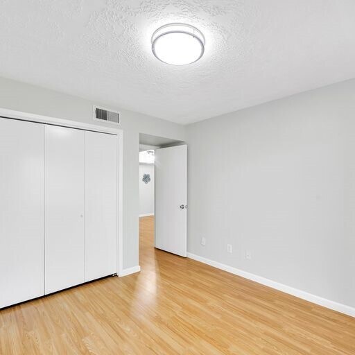Building Photo - 10555 Turtlewood Ct