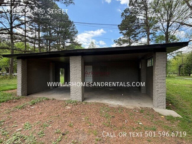 Building Photo - 310 E. Third Street-