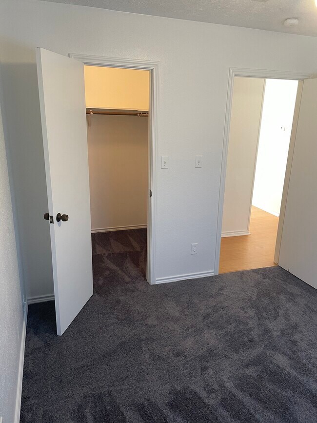 Building Photo - 4029 Heatherbrook Ct