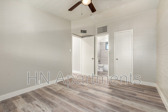 Building Photo - 8639 N 7th St