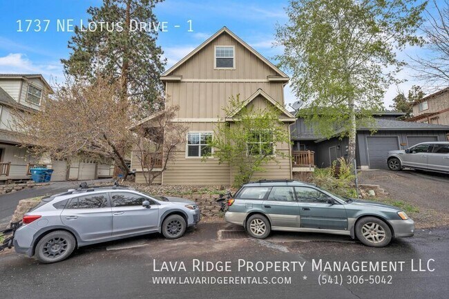 Building Photo - 1737 NE Lotus Dr
