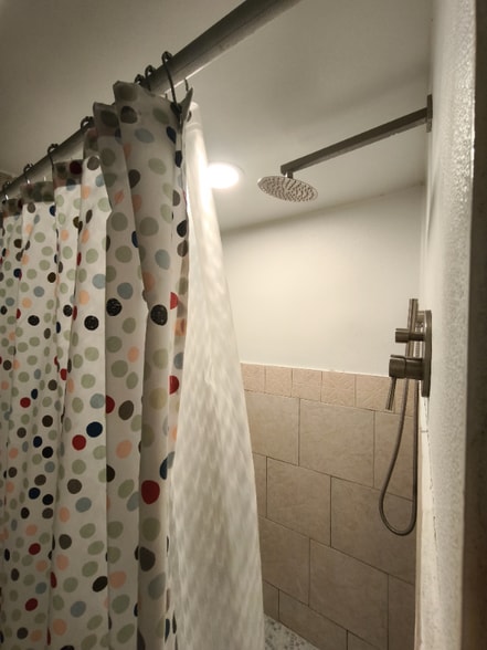 Building Photo - 1062 W 300 N