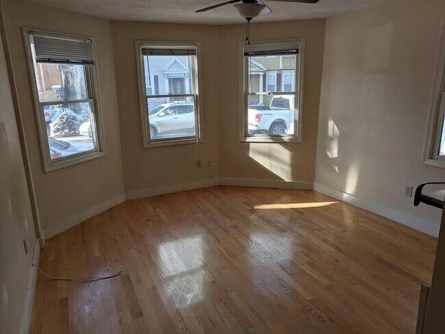 Building Photo - 796 Dorchester Ave